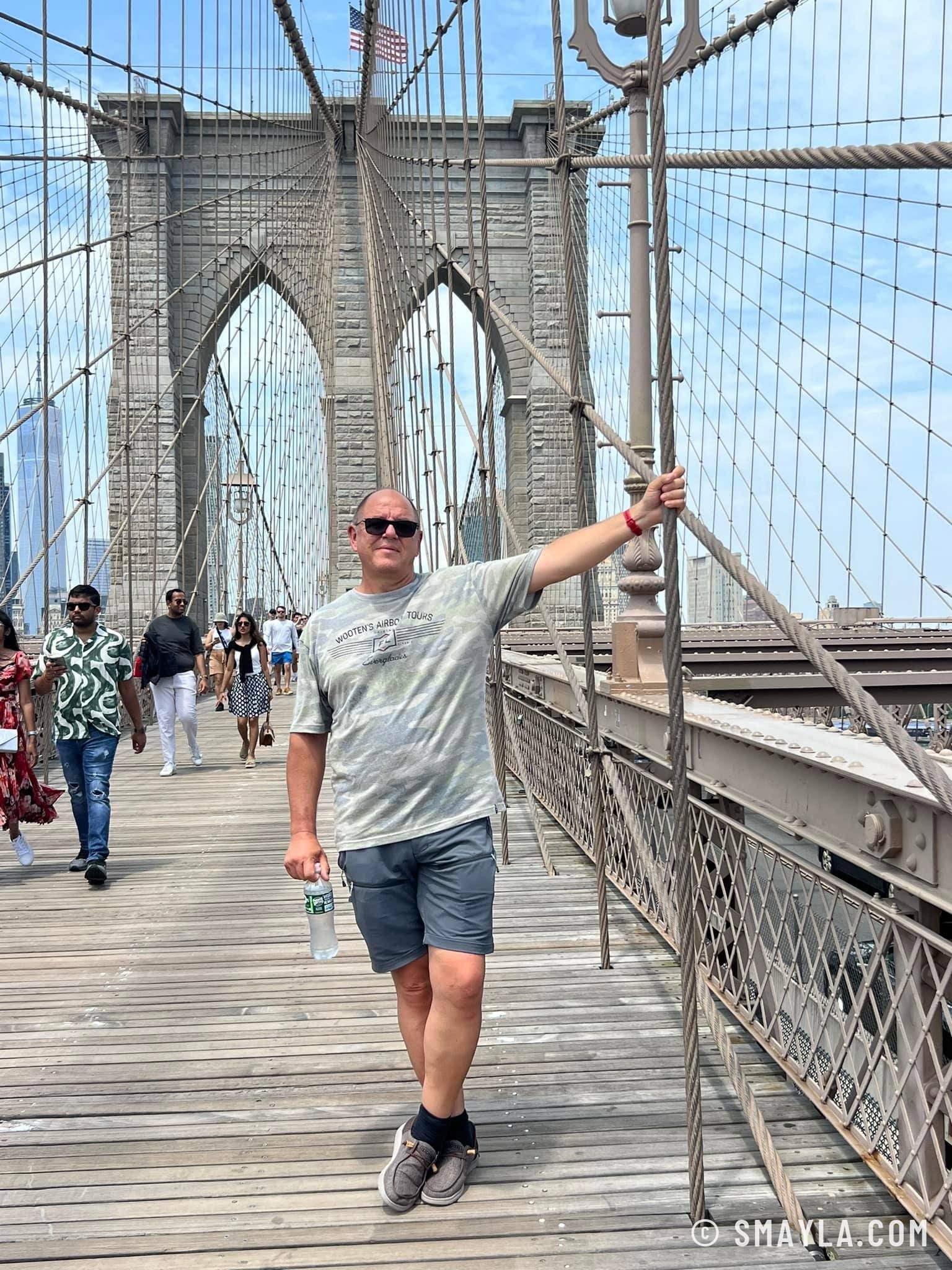 Christian sur le Brooklyn Bridge