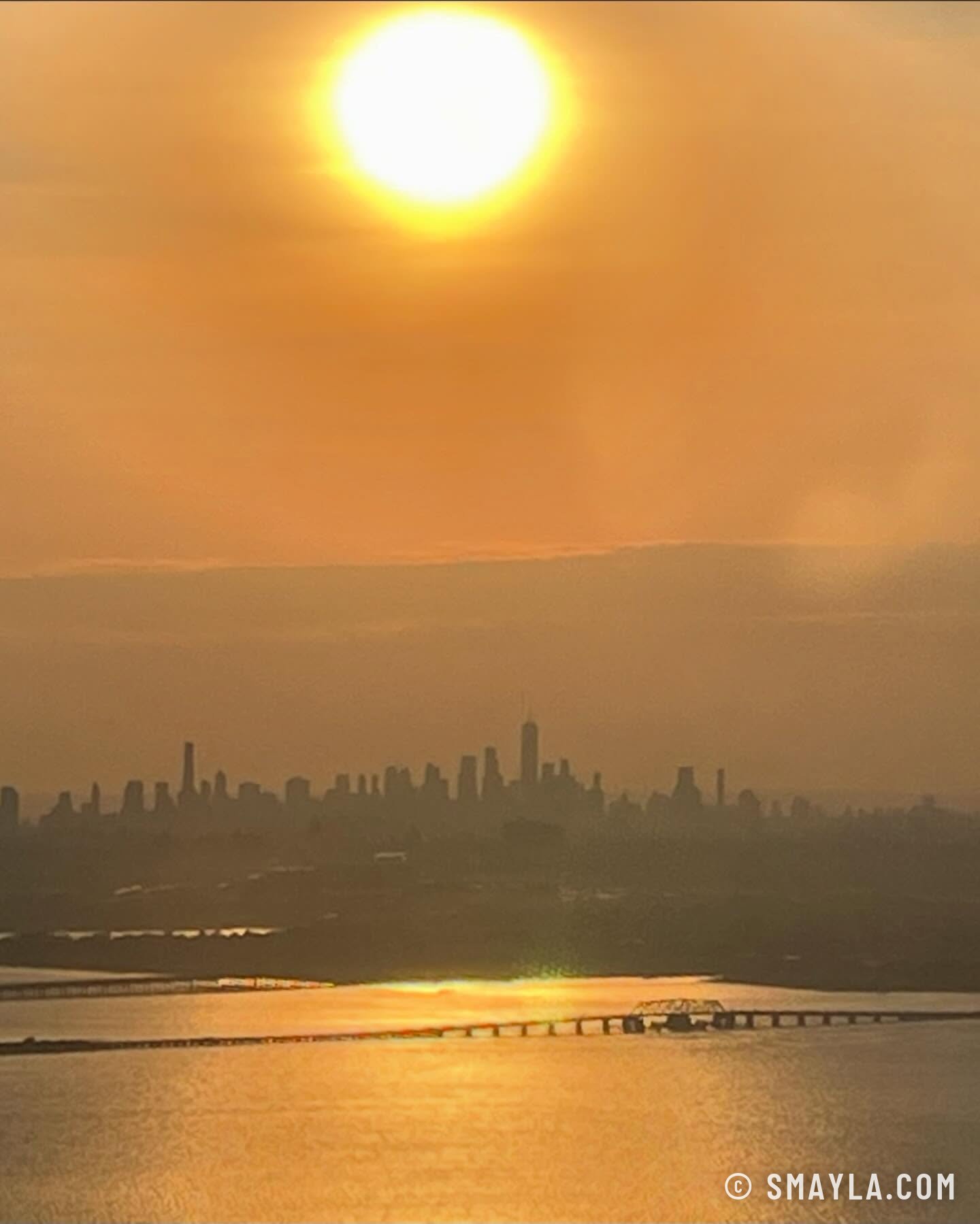 Dernier coucher de soleil sur la ville