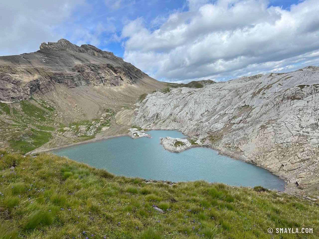 Le lac des Audannes dans son cirque