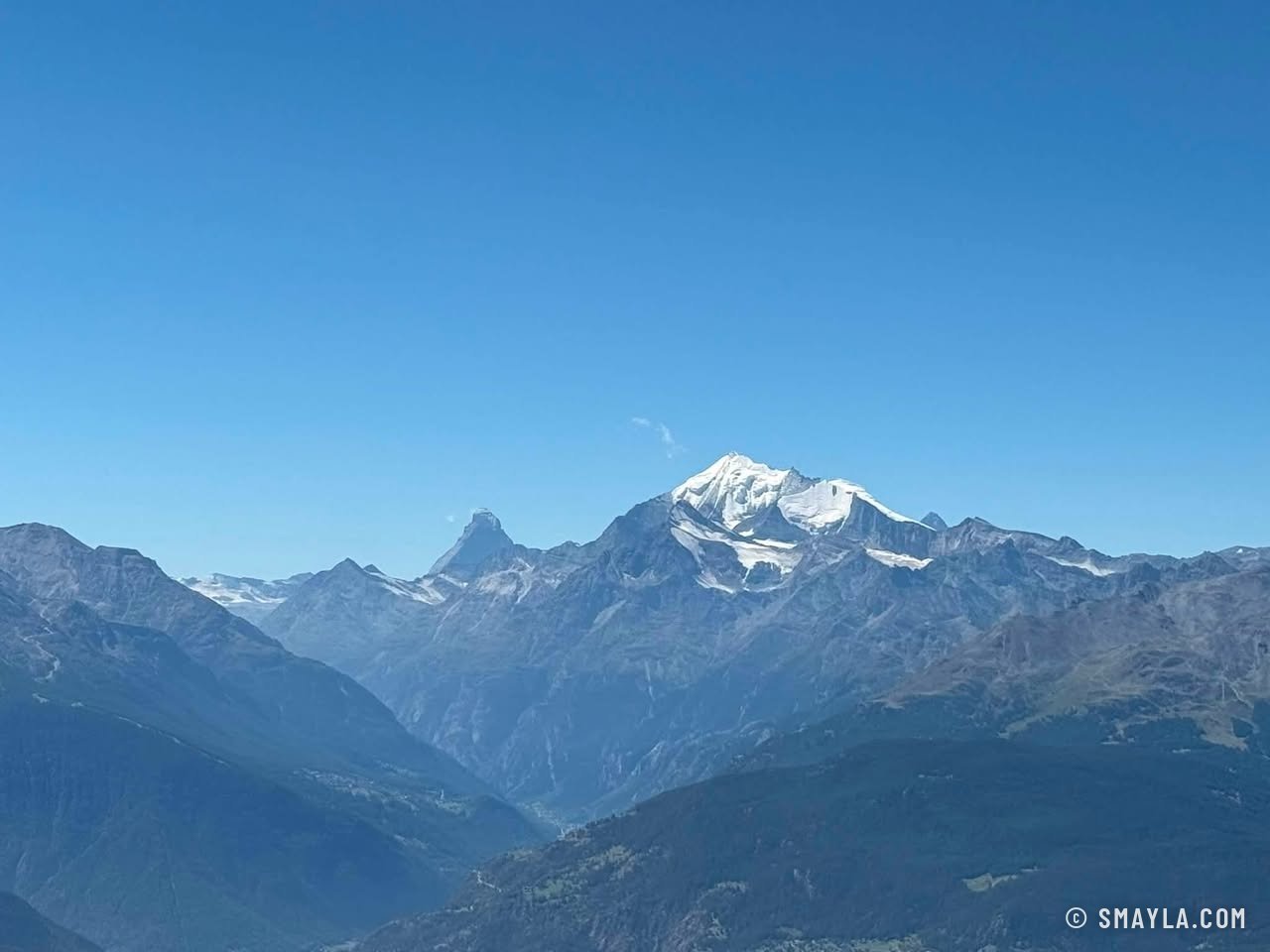 Le Weisshorn au loin