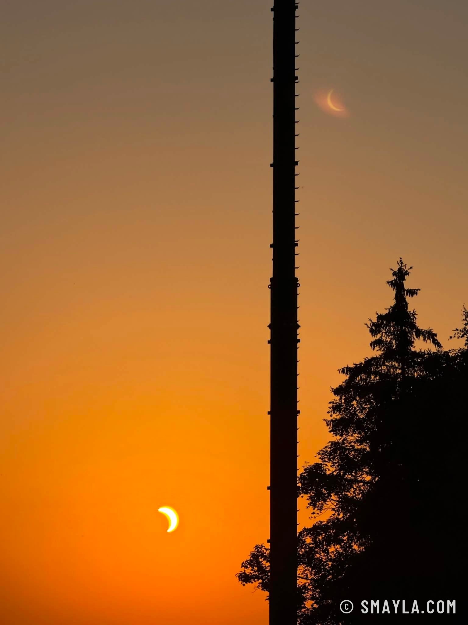 Croissant de soleil au crépuscule