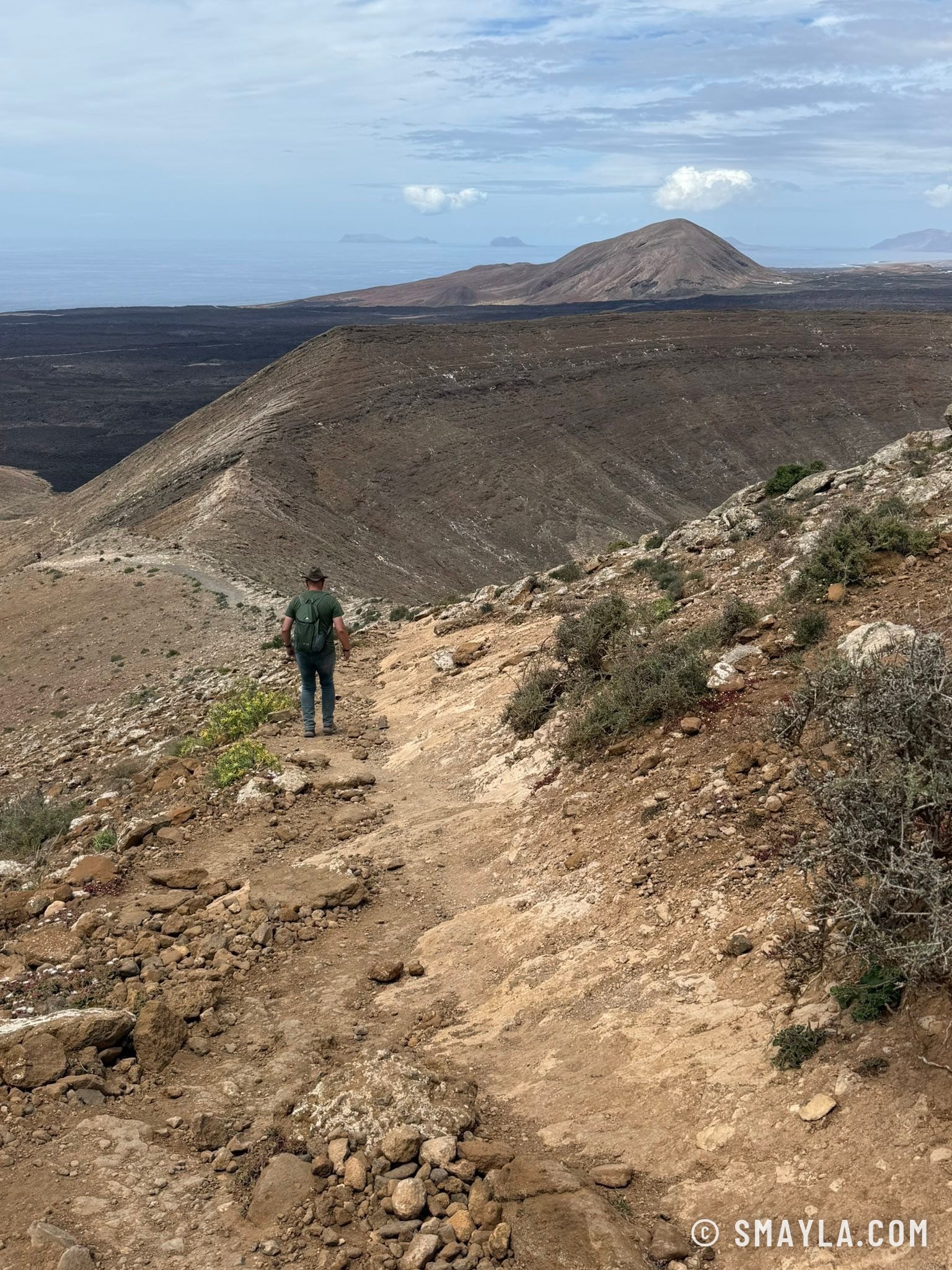 La descente vers les champs de lave