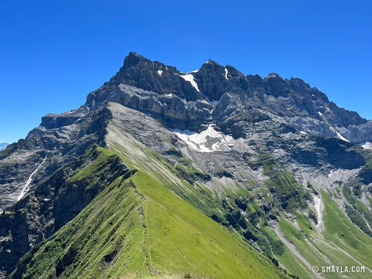 Arête face aux Dents du Midi