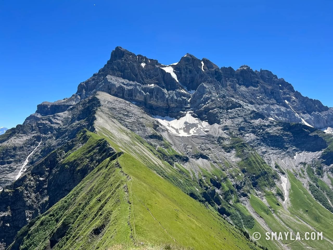 Arête face aux Dents du Midi