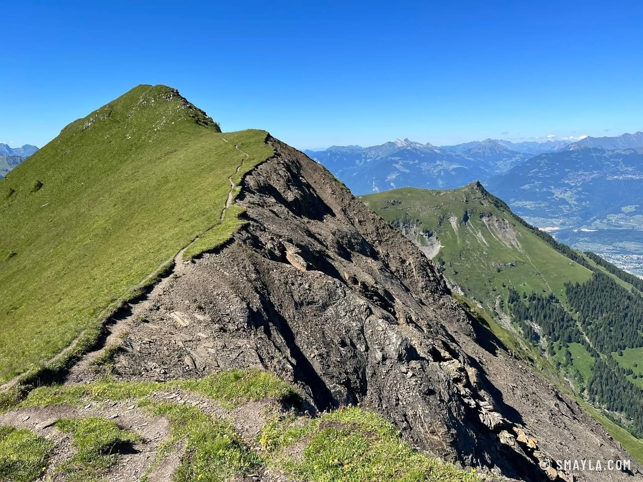 Arête et sentier