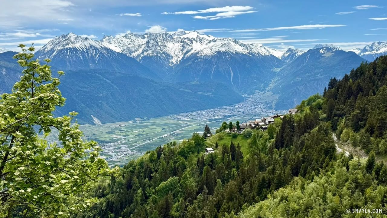 Vallée du Rhône et sommets enneigés
