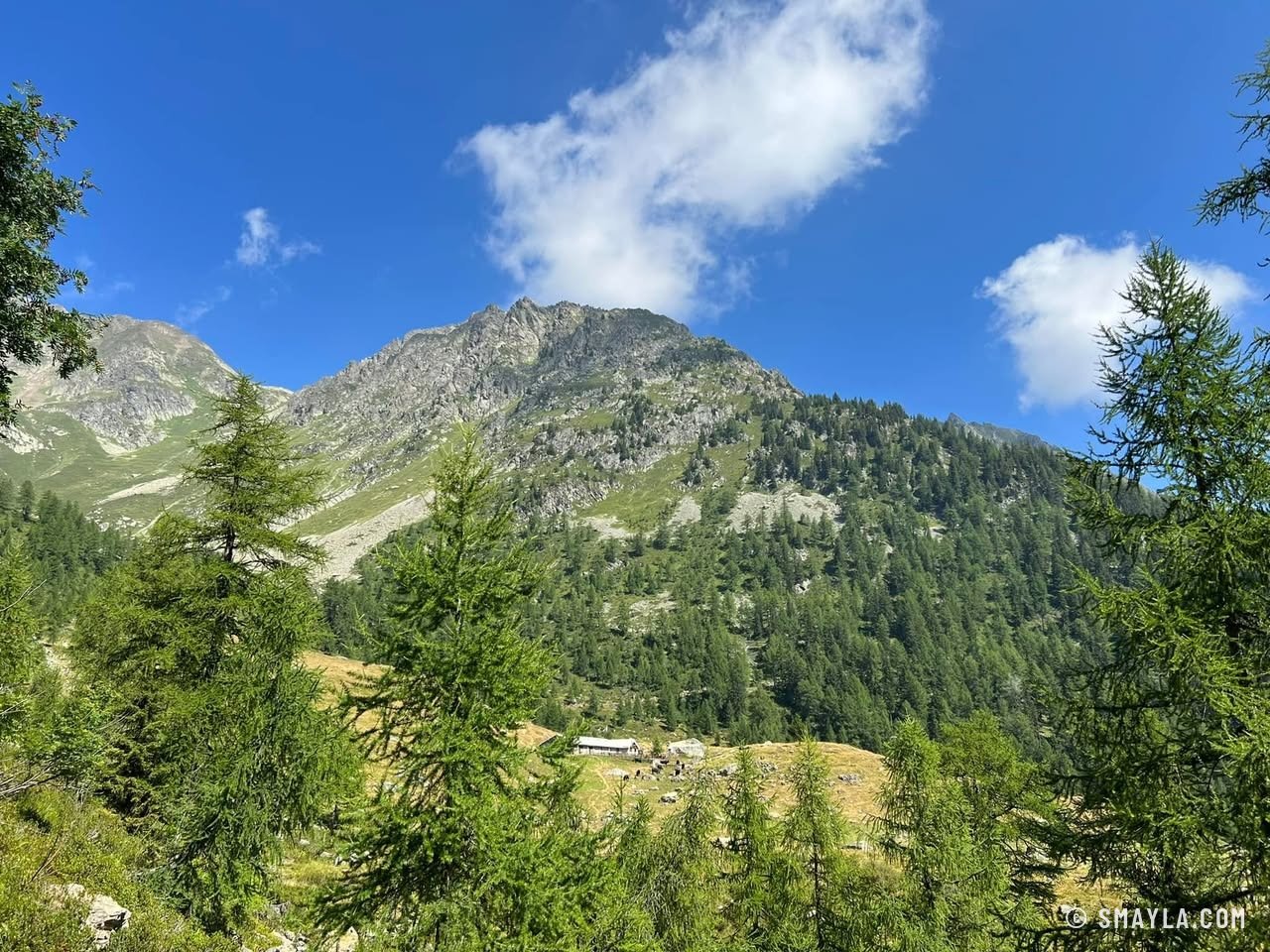 Le col de Fenestral au loin