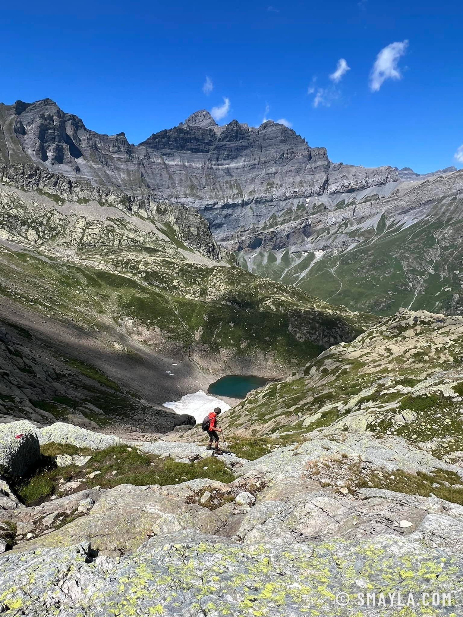 Petit lac au fond du vallon
