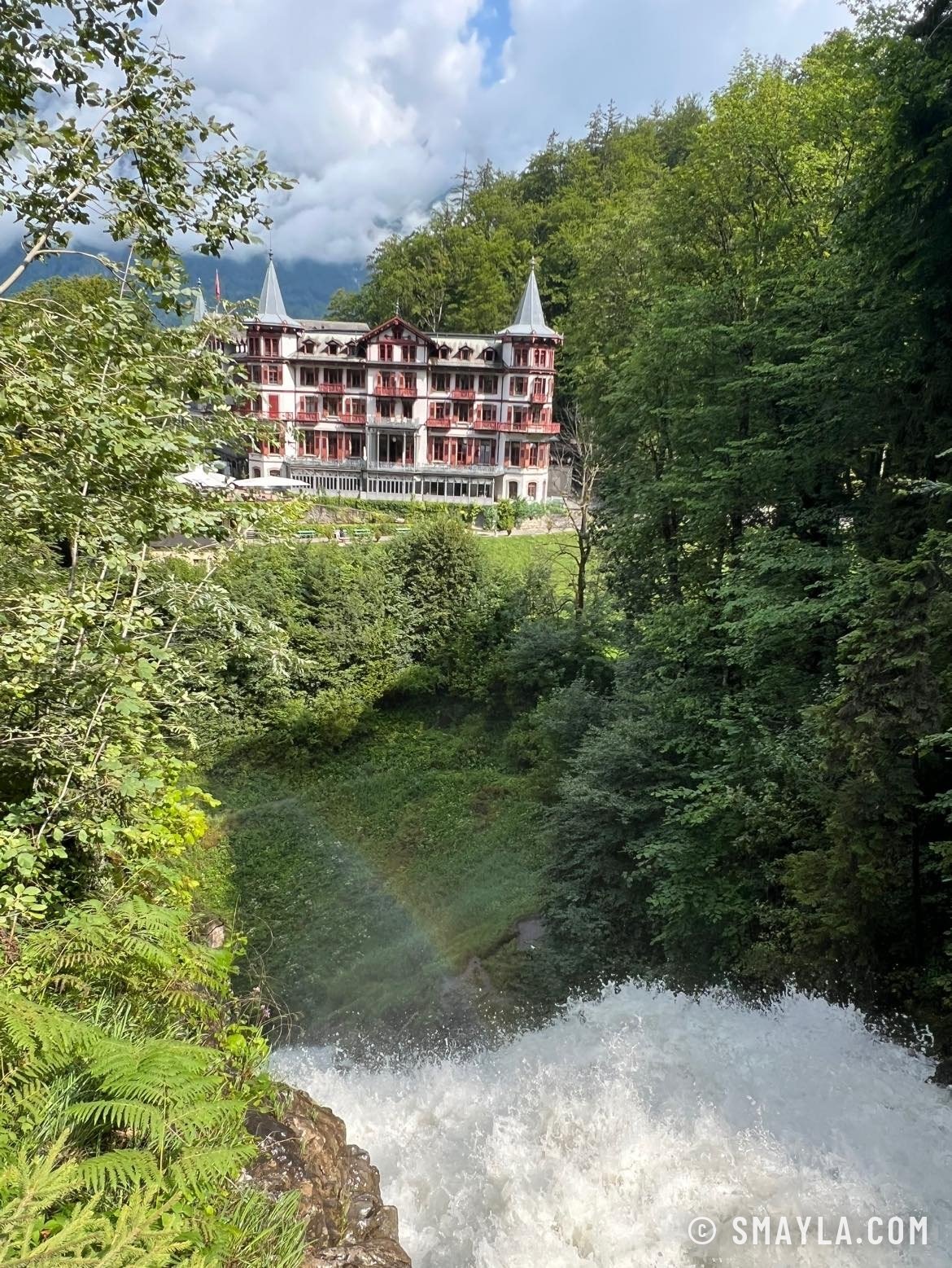 L'hôtel au-dessus des chutes
