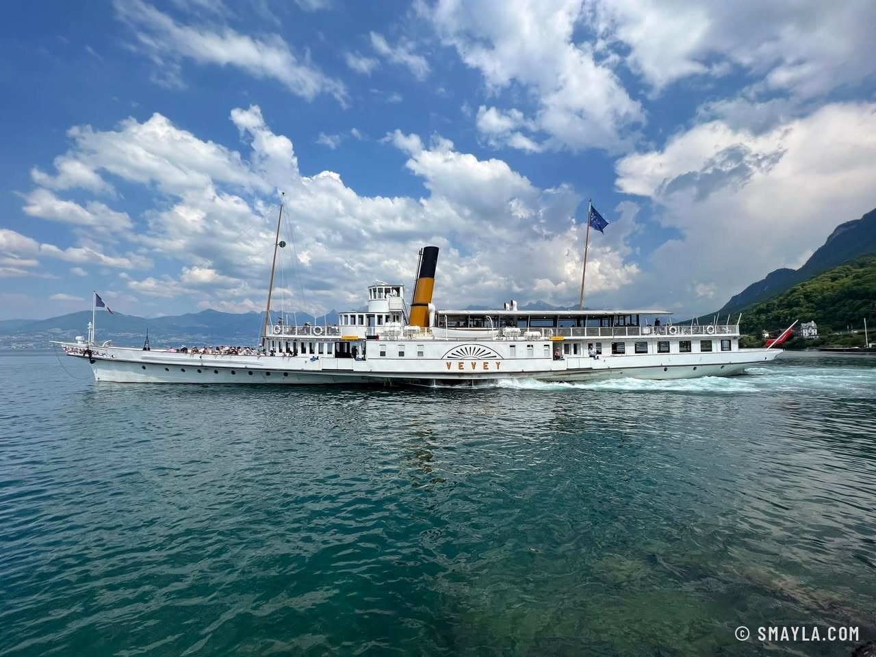 Bateau Belle Époque sur le Léman