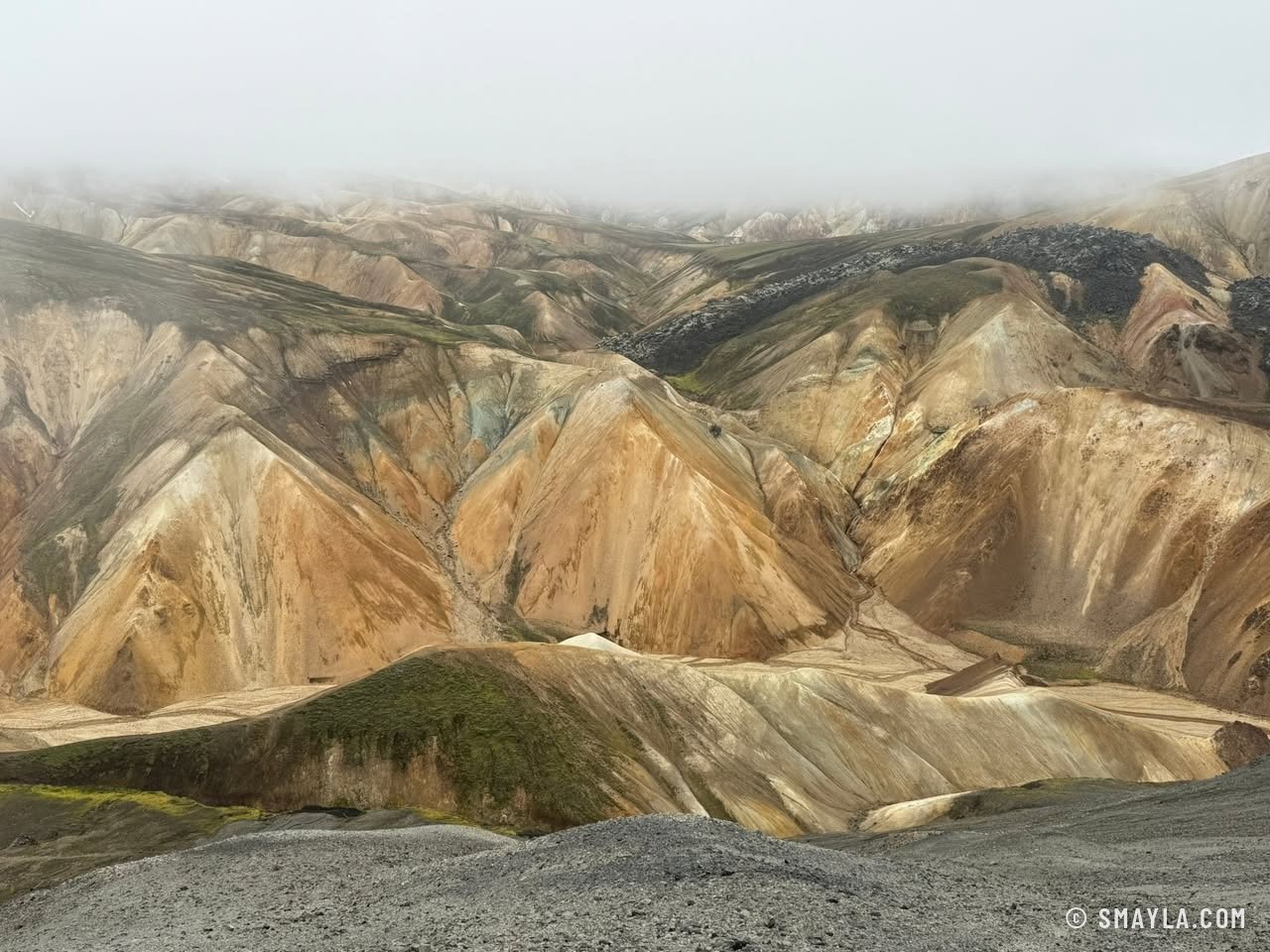 The coloured mountains