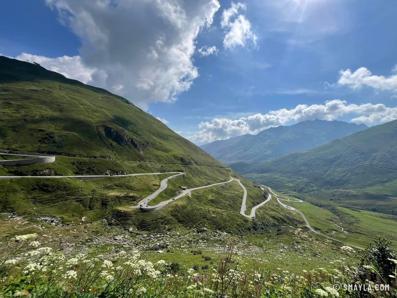 The hairpins of the pass