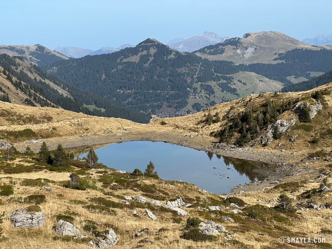 Petit lac dans le vallon