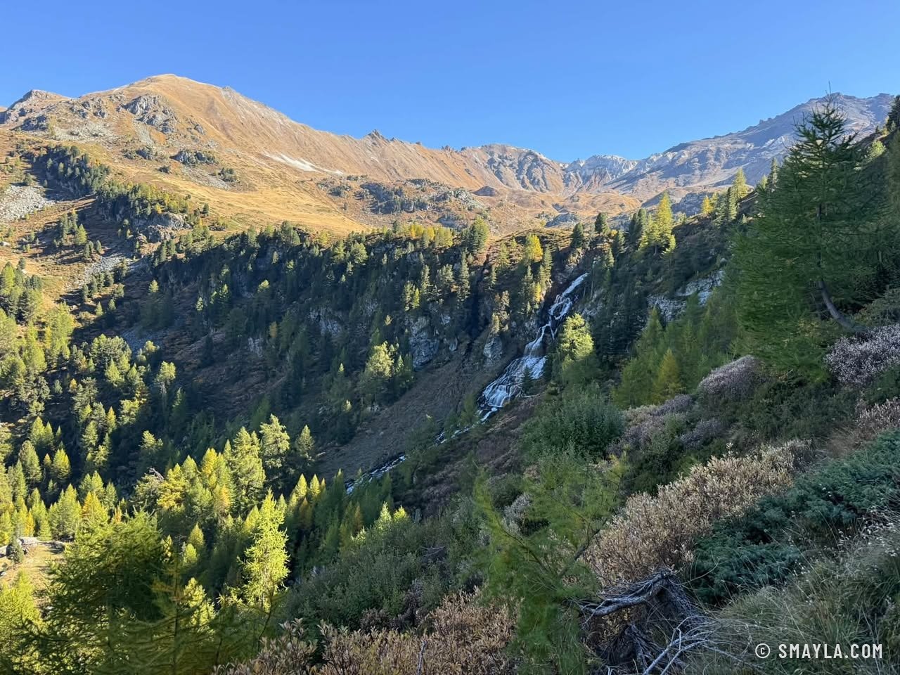 Le vallon de Réchy en automne