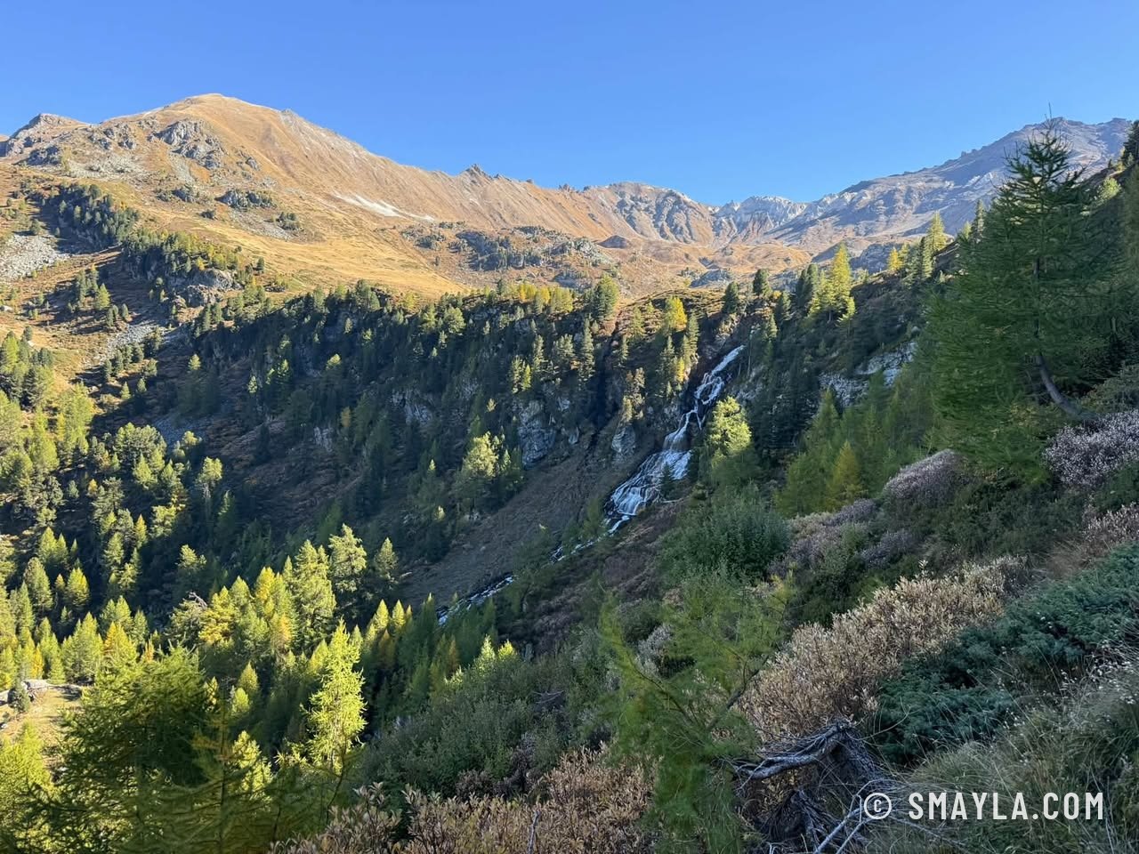 Le vallon de Réchy en automne