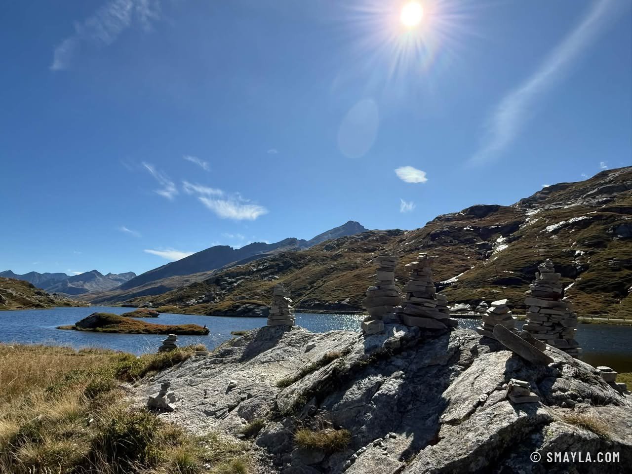 Cairns by the lake