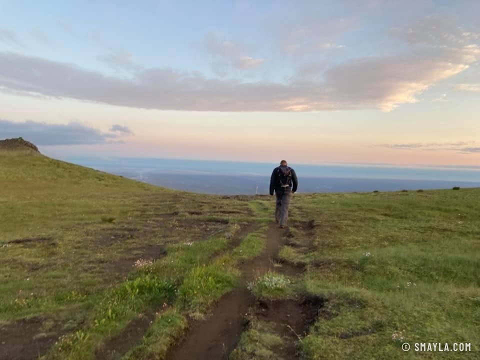 Christian sur le sentier du soir