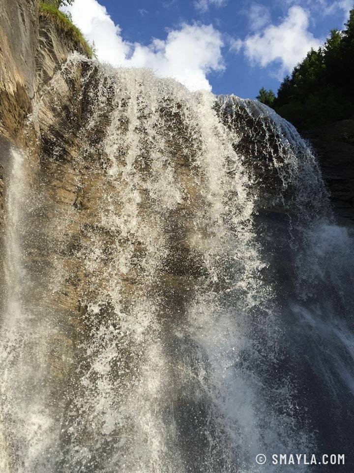 Cascade dans la gorge