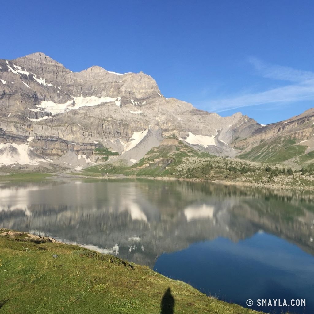 Reflets au lac de Salanfe au réveil