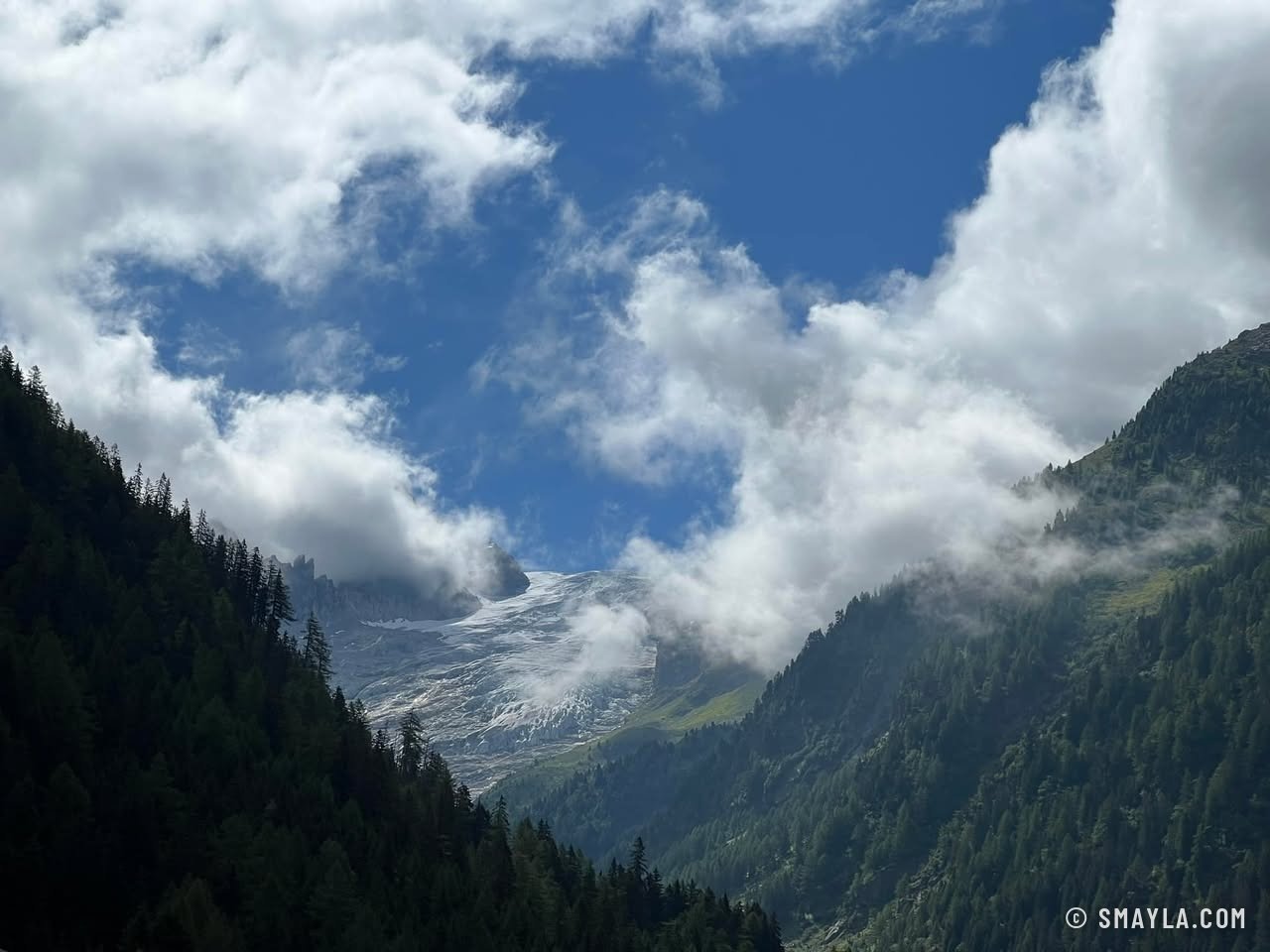 Le glacier du Trient sous les nuages