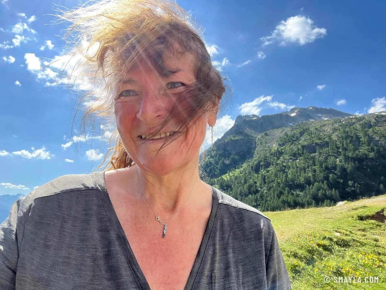 Emmanuelle by the lake
