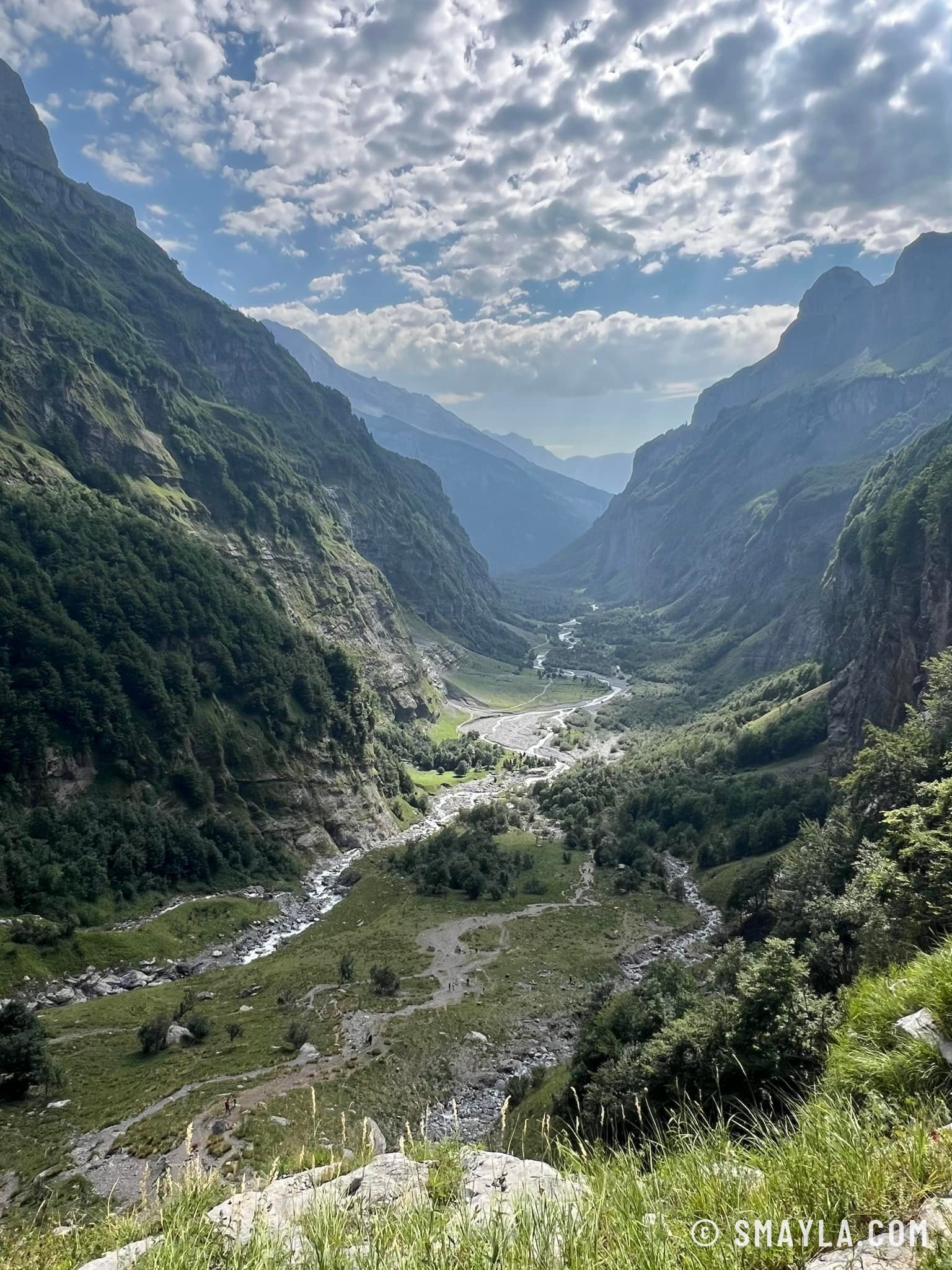 Vue plongeante sur le cirque